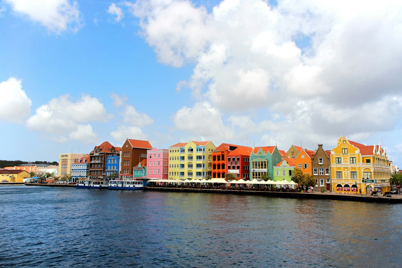 aruba o curazao